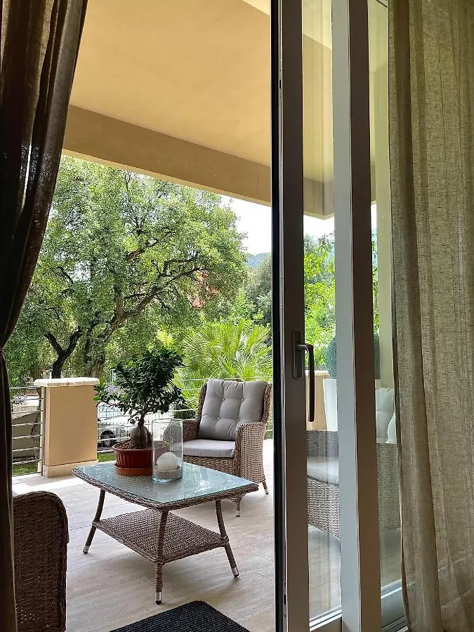 Al Poggio - Luxury Rooms 卡波特拉 0*,