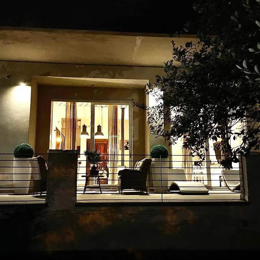 Al Poggio - Luxury Rooms 卡波特拉